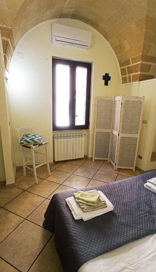 Palazzo Saraceno Apartment-Taras Taranto Dış mekan fotoğraf